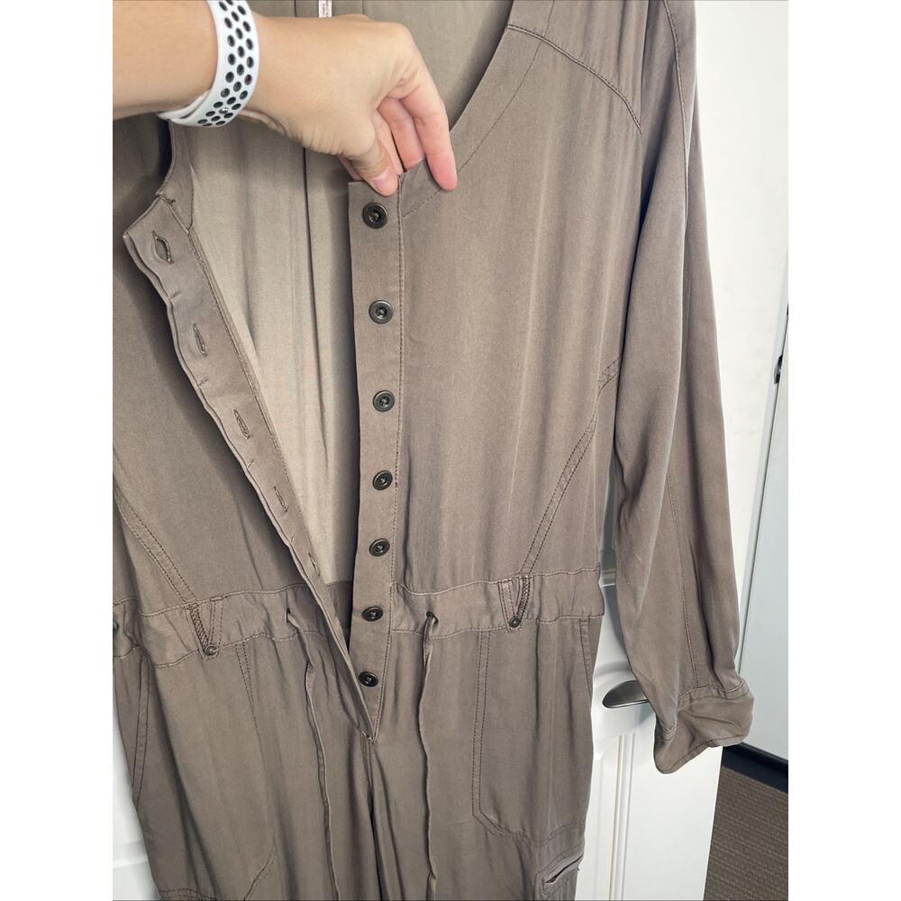 Free People Women's Utility Pantsuit Sz 4 100% Rayon Cargo Jumpsuit Boho - Picture 3 of 16